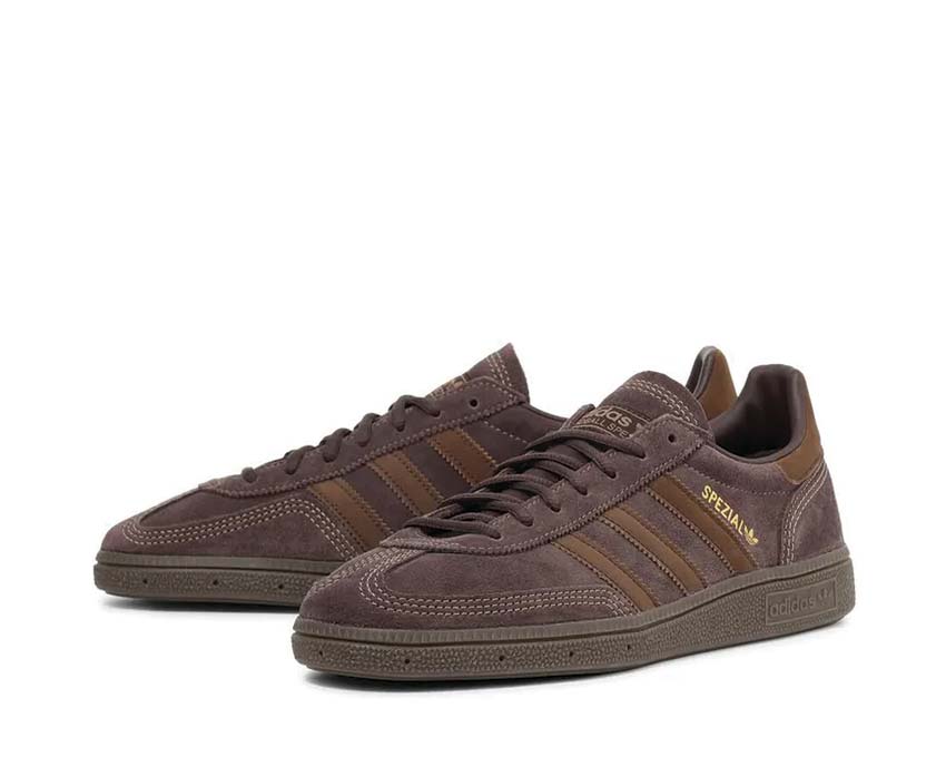 Buty sportowe do piłki ręcznej w kolorze ciemno brązowym