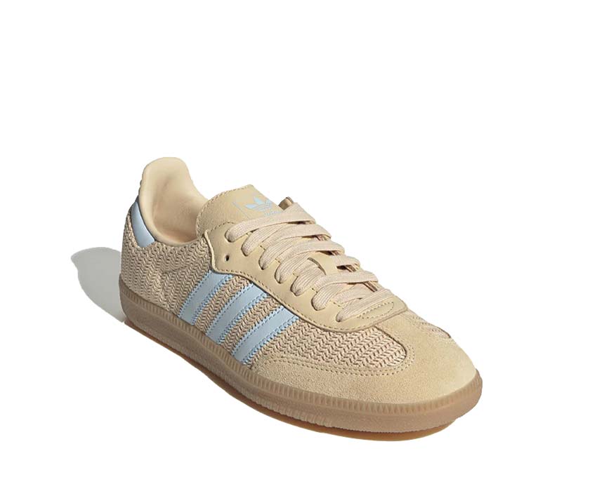 Klasyczne buty sportowe ze skóry w kolorze piaskowym