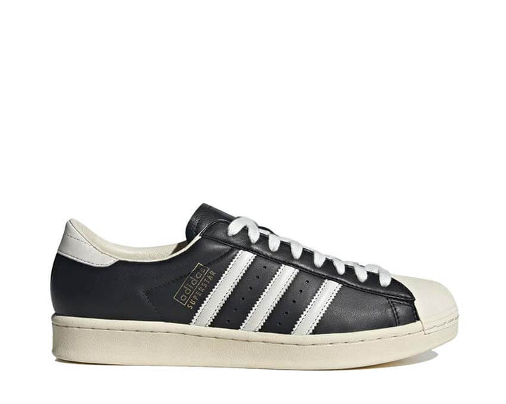 Klasyczne buty sportowe w stylu retro