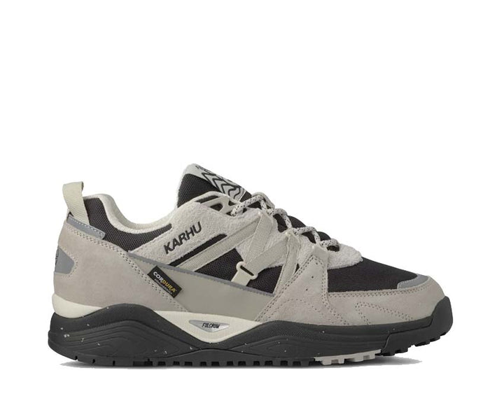 Buty biegowe z Cordury z metalicznym wykończeniem