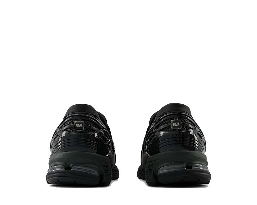 Czarne buty sportowe model 1906L