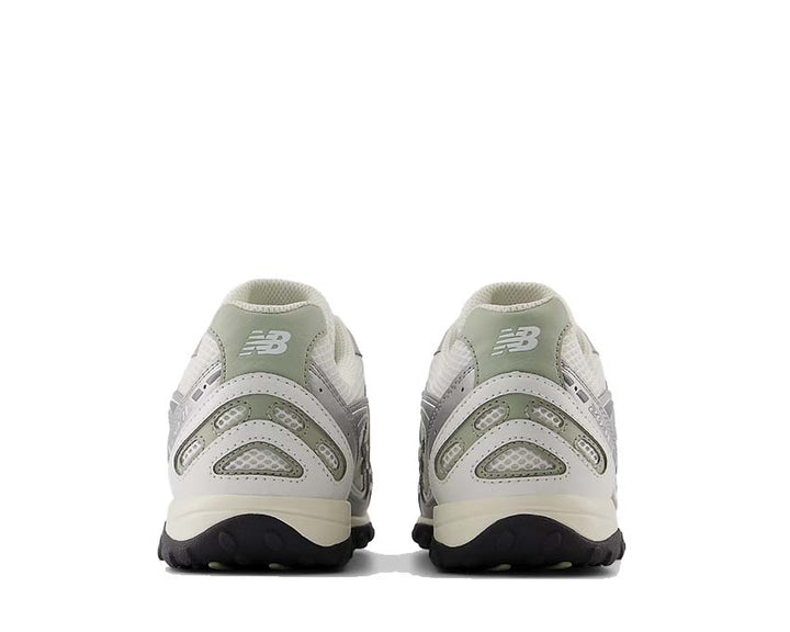 Sneakersy skórzane i tekstylne z designem inspirowanym wężem.
