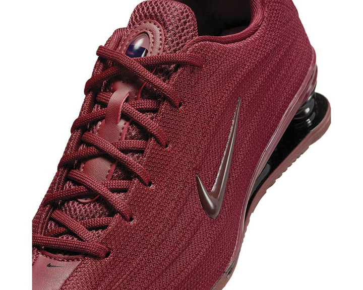 Buty sportowe z amortyzacją sprężynową, kolor ciemnoczerwony