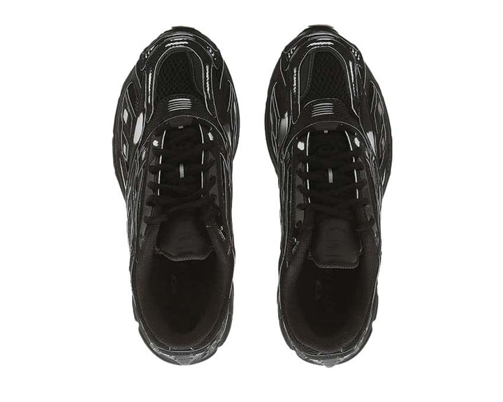 Czarne buty do biegania