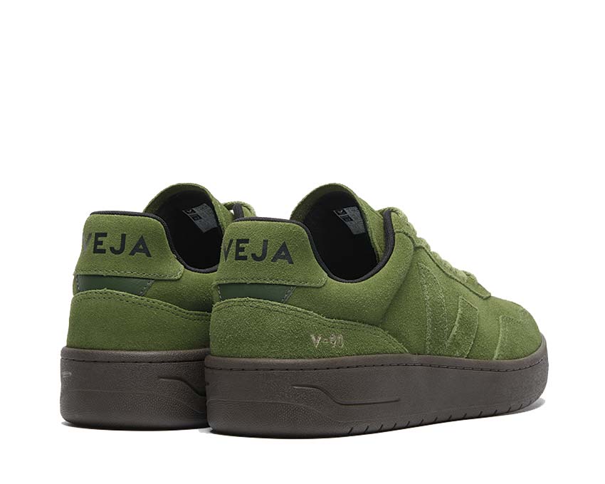 Buty z zamszu w kolorze zielonym militarnym model V-90