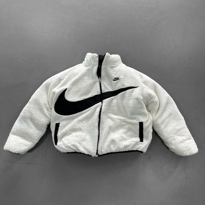 KURTKI NIKE ODWROTNE